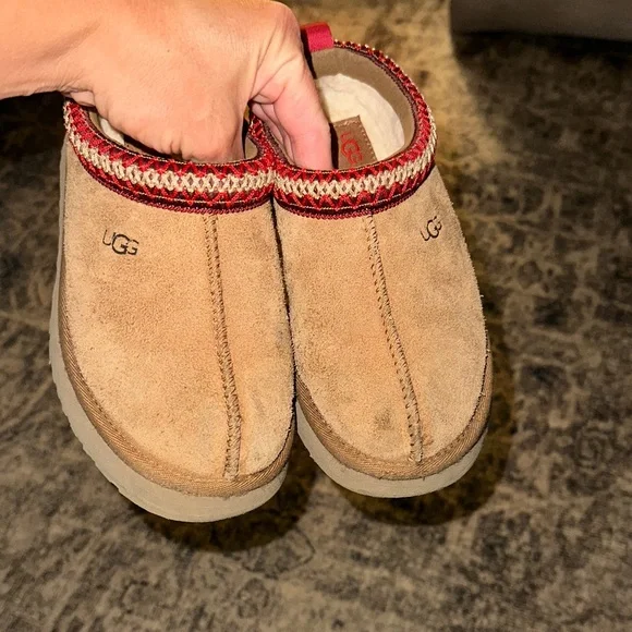 UGG Kids’ Tazz Beige Suede Slippers with Red Accents